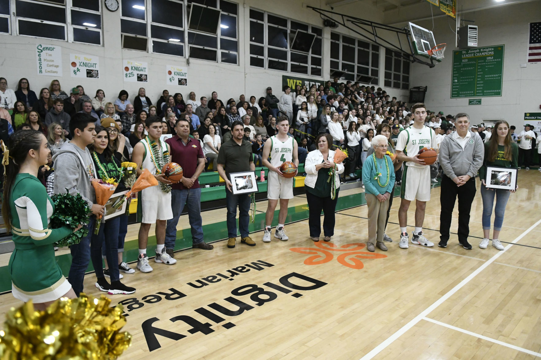 021120 SJ senior night 08.jpg